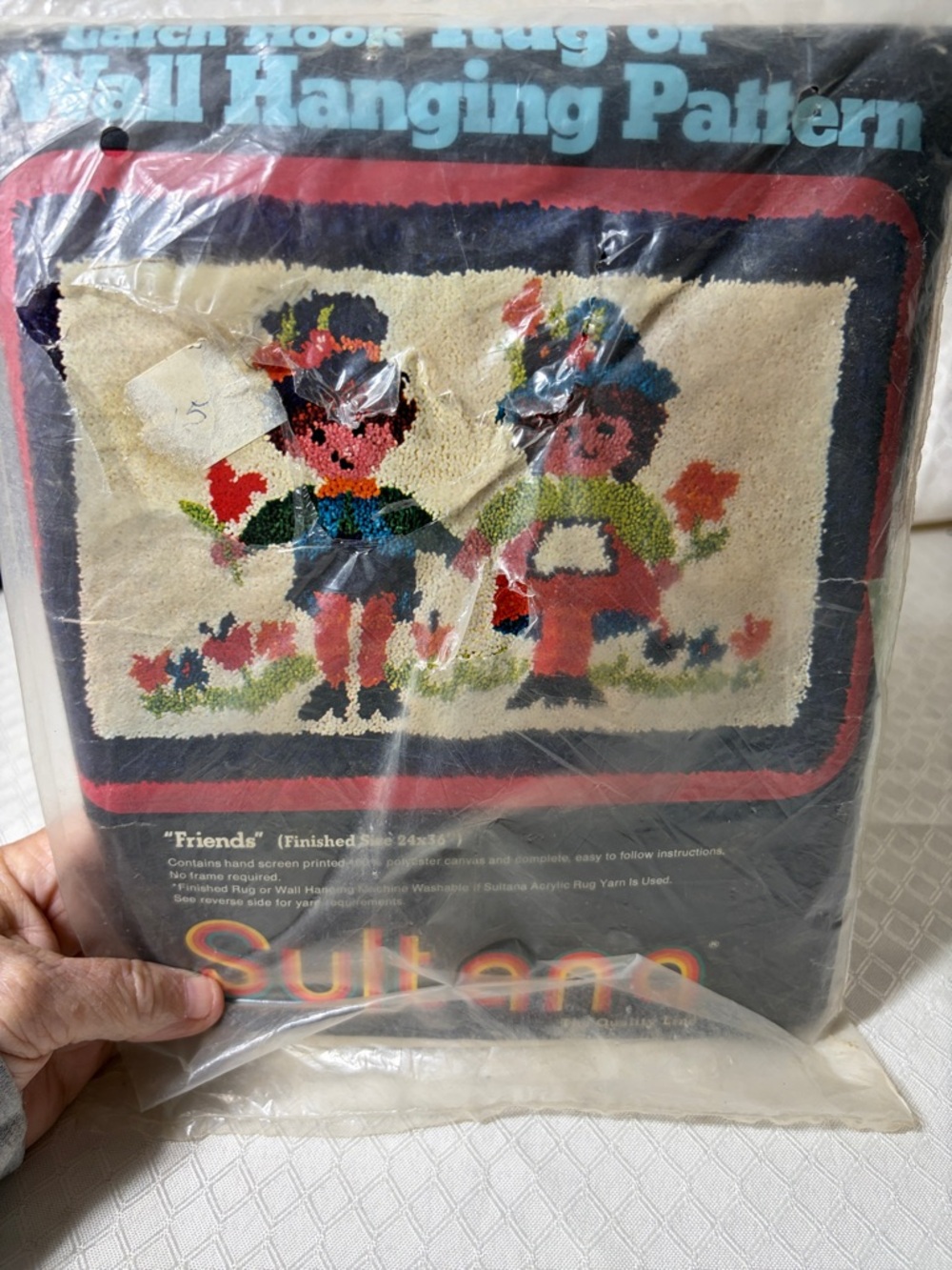 Latch hook Rug Canvas "Friends" - Multicolor - Picture 3 of 5